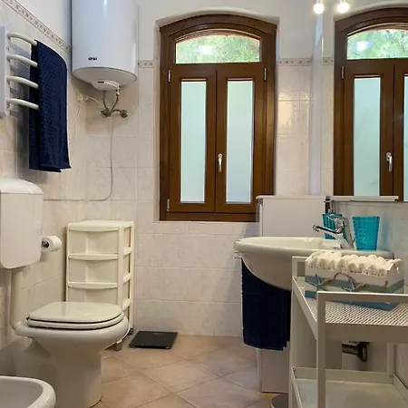 Casa Carla Casa In Pineta A 100 Mt Dalla Spiaggia Apartamento